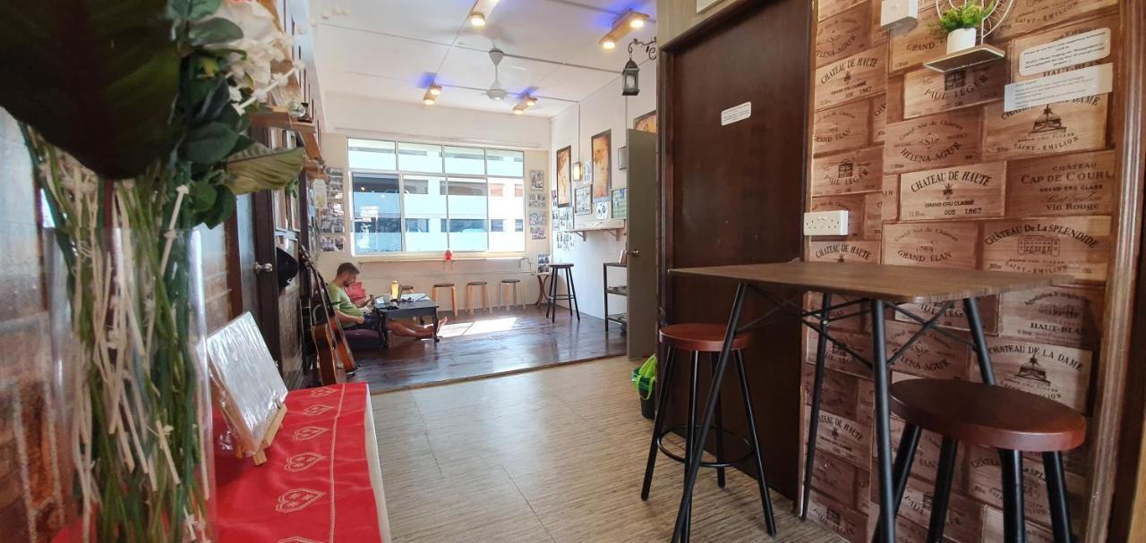 Escape Backpackers Kk Hostel Κότα Κιναμπαλού Εξωτερικό φωτογραφία